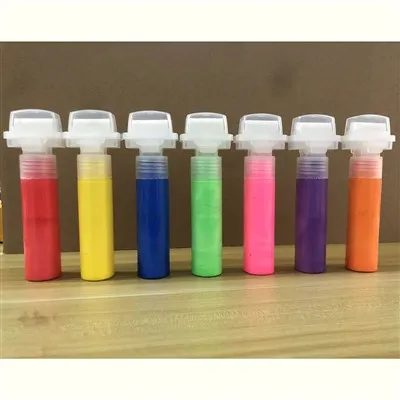 Tag Master Vibrant tečni marker kredom – izbrisiv i ekološki prihvatljiv za glatke površine